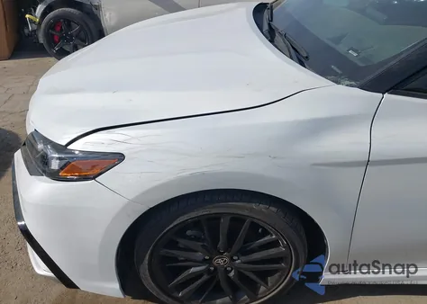 2023 Toyota Camry Xse V6 z USA, uszkodzony, nr VIN 4T1KZ1AK4PU085671